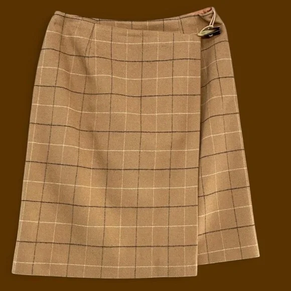 VINTAGE TALBOTS Wool Blend Preppy Chic Plaid Tan Min(d)I Wrap Skirt. NWOT. - Picture 2 of 8
